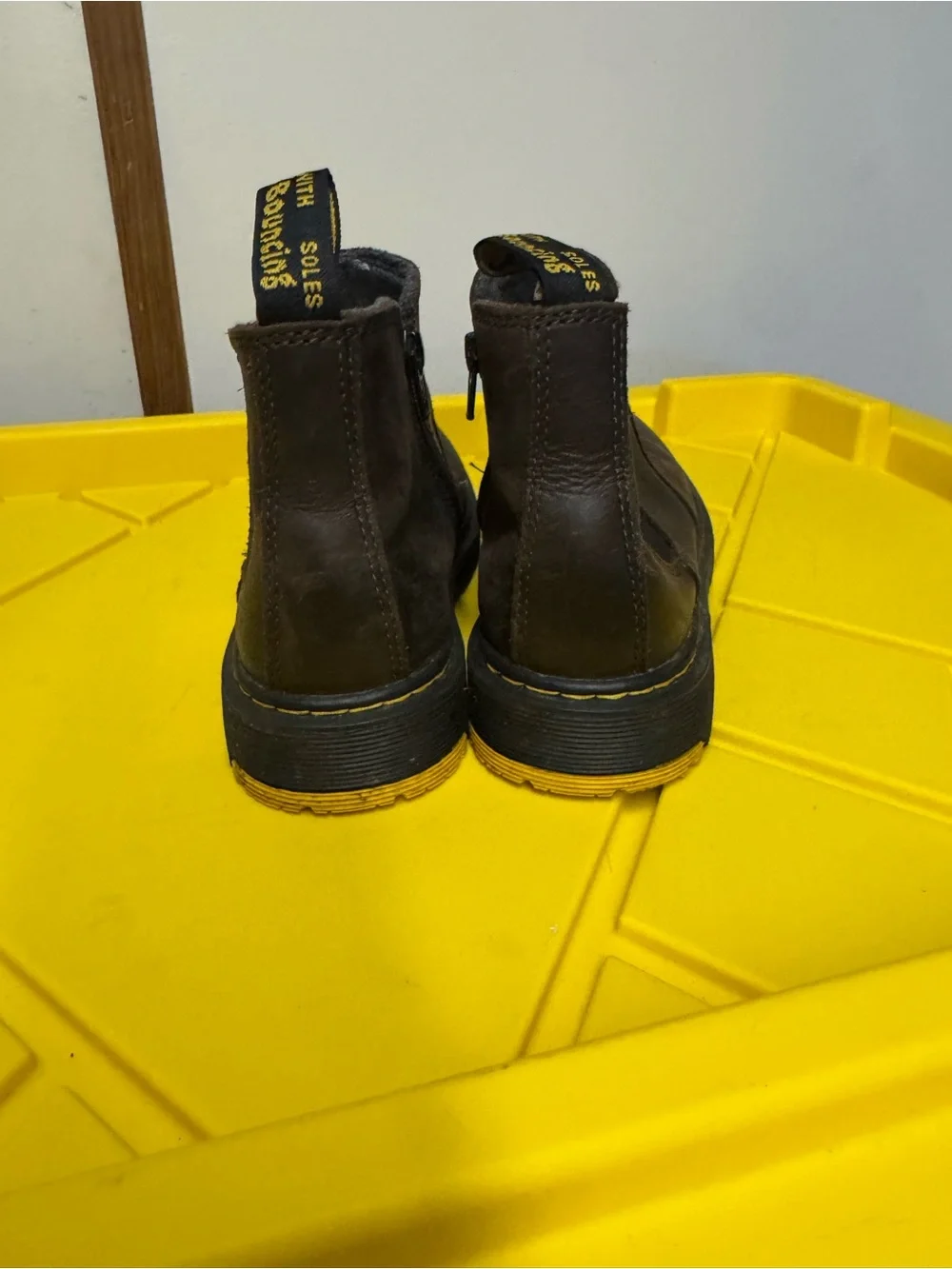 Dr. Martens Brown Leather Chelsea Side Zip Boots Men’s US 4 EU 36